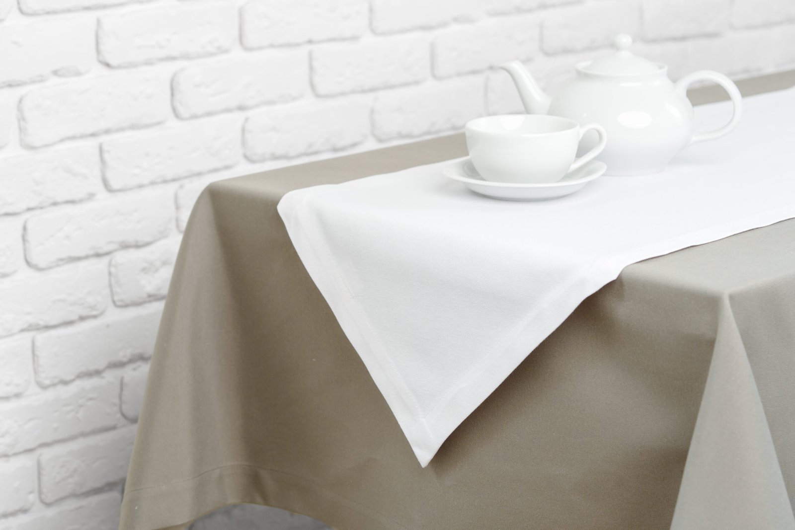Elegant Egyptian Cotton Table Linen