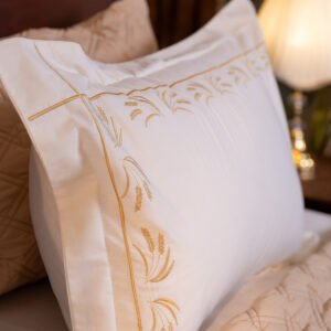 Radiant Stitch microfiber sheet set with fine embroidery – 5 pcs